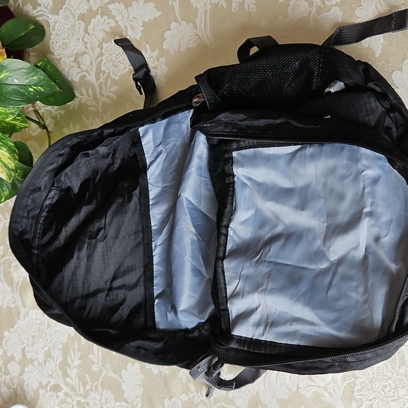 NWT Travel Backpack - Picture 11 of 15